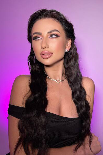 Ethereal Elegance: Alina, 24 y.o. from Kyiv, Ukraine — VeronikaLove