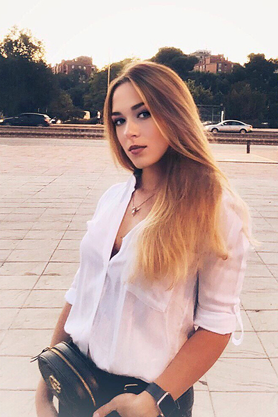 Radiant Jacqueline, 26 y.o. from Kharkiv, Ukraine with Chestnut hair — VeronikaLove