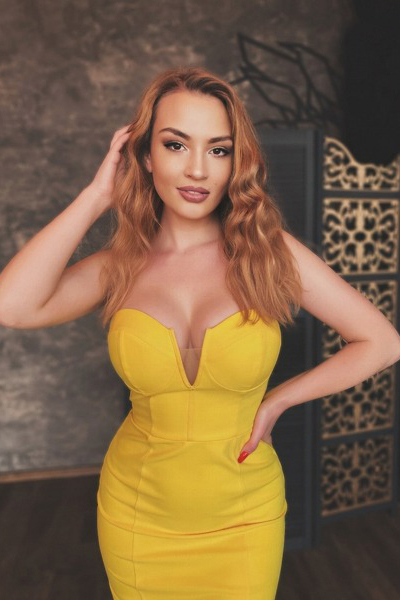 Dazzling Aura: Julia, 33 y.o. from Mykolaiv, Ukraine — VeronikaLove