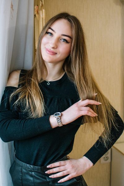 Graceful Allure: Dina, 24 y.o. from Kremenchuk, Ukraine — VeronikaLove