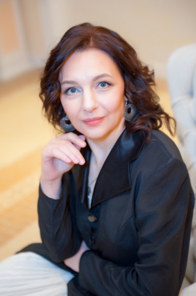 Vivacious Anna, 51 y.o. from Odesa, Ukraine with Light-brown hair — VeronikaLove