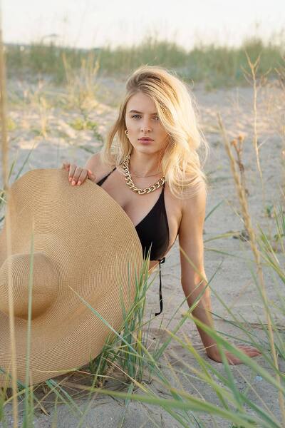 Graceful Presence: Christina, 29 y.o. from Kyiv, Ukraine — VeronikaLove