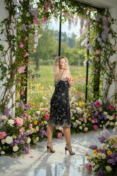 Captivating Beauty: Svetlana, 50 y.o. from Munich, Germany — VeronikaLove