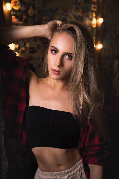 Dazzling Victoriya, 25 y.o. from Chernihiv, Ukraine with Blonde hair — VeronikaLove