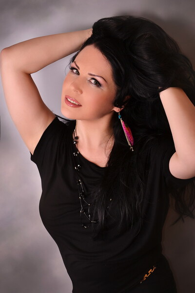 Ethereal Charm: Еlena, 48 y.o. from Kharkiv, Ukraine — VeronikaLove