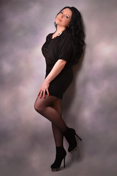 Ethereal Charm: Еlena, 48 y.o. from Kharkiv, Ukraine — VeronikaLove