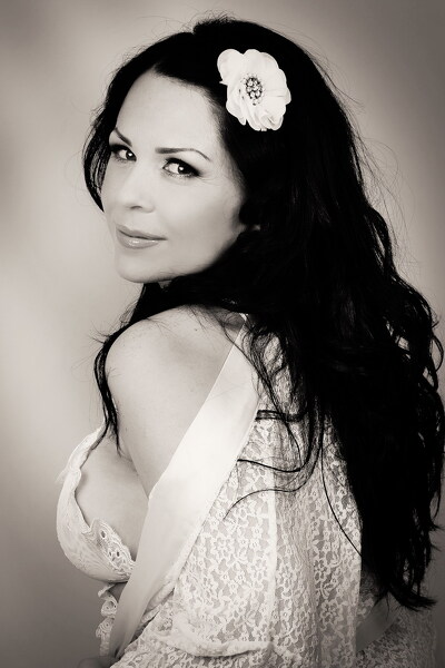 Ethereal Charm: Еlena, 48 y.o. from Kharkiv, Ukraine — VeronikaLove