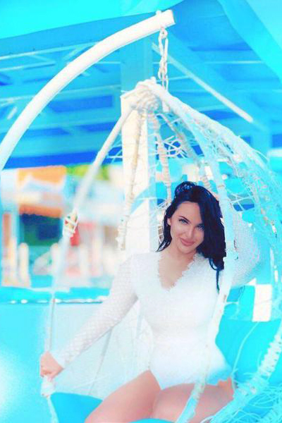 Graceful Victoriya, 31 y.o. from Kyiv, Ukraine with Black hair — VeronikaLove