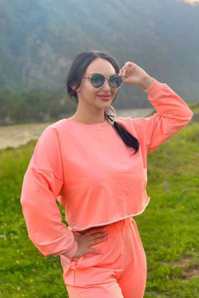 Graceful Victoriya, 31 y.o. from Kyiv, Ukraine with Black hair — VeronikaLove