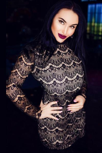 Graceful Victoriya, 31 y.o. from Kyiv, Ukraine with Black hair — VeronikaLove