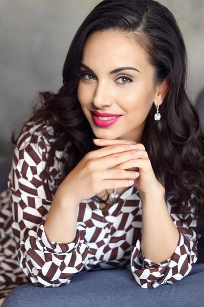 Graceful Victoriya, 31 y.o. from Kyiv, Ukraine with Black hair — VeronikaLove