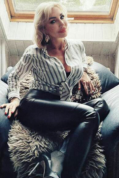 Vivacious Irina, 45 y.o. from Lviv, Ukraine with Blonde hair — VeronikaLove