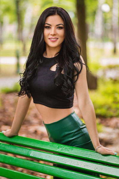 Enchanting Charisma: Valentina, 38 y.o. from Odesa, Ukraine — VeronikaLove