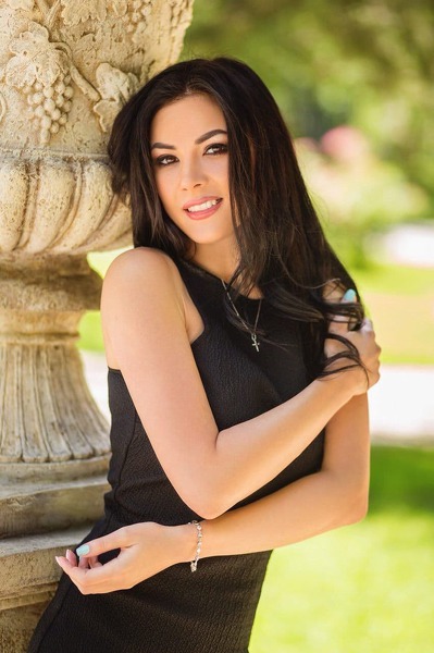 Enchanting Charisma: Valentina, 38 y.o. from Odesa, Ukraine — VeronikaLove