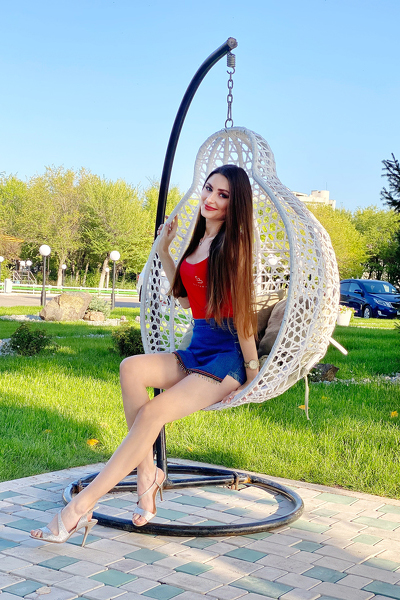 Joyful Diana, 32 y.o. from Karagandinskaya region, Kazakhstan with Brown hair — VeronikaLove