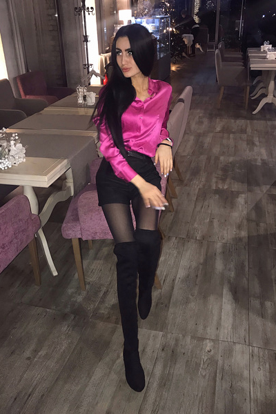 Elegant Tatyana, 26 y.o. from Zaporizhzhia, Ukraine with Black hair — VeronikaLove