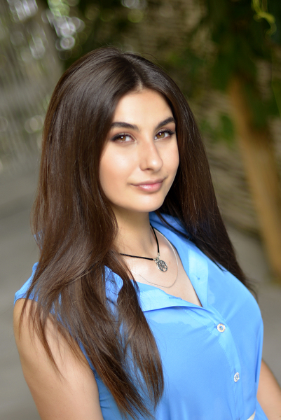 Captivating Aura: Amina, 22 y.o. from Kharkiv, Ukraine — VeronikaLove