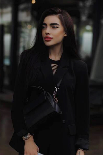Captivating Beauty: Namina, 25 y.o. from Kyiv region, Ukraine — VeronikaLove