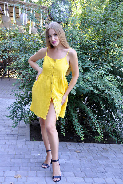 Graceful Radiance: Irina, 35 y.o. from Mykolaiv, Ukraine — VeronikaLove