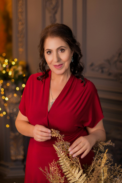 Enchanting Gaze: Landysha, 63 y.o. from Dnipro, Ukraine — VeronikaLove