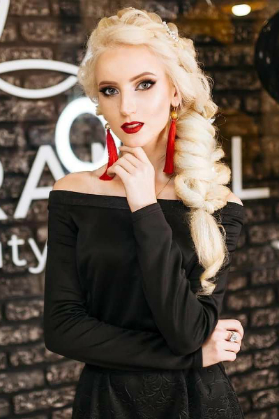 Lovely Veronika, 24 y.o. from Dnipro, Ukraine with Blonde hair — VeronikaLove