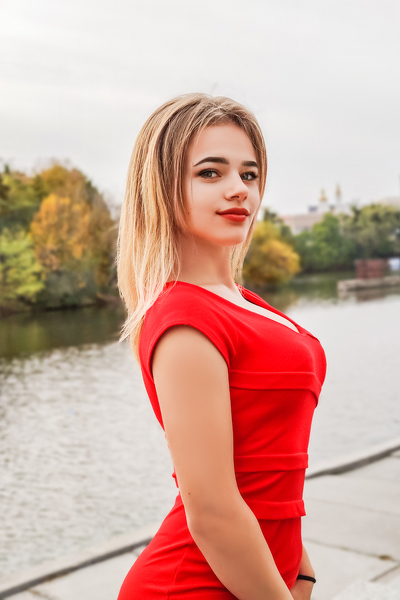 Graceful Radiance: Irina, 23 y.o. from Vinnytsia, Ukraine — VeronikaLove