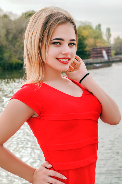 Graceful Radiance: Irina, 23 y.o. from Vinnytsia, Ukraine — VeronikaLove