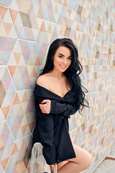 Captivating Beauty: Valeria, 24 y.o. from Cherkasy, Ukraine — VeronikaLove