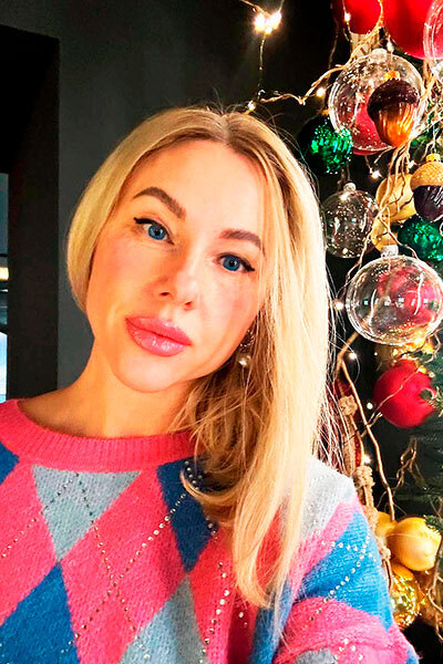 Graceful Charm: Ilona - Ella, 41 y.o. from Kyiv, Ukraine — VeronikaLove