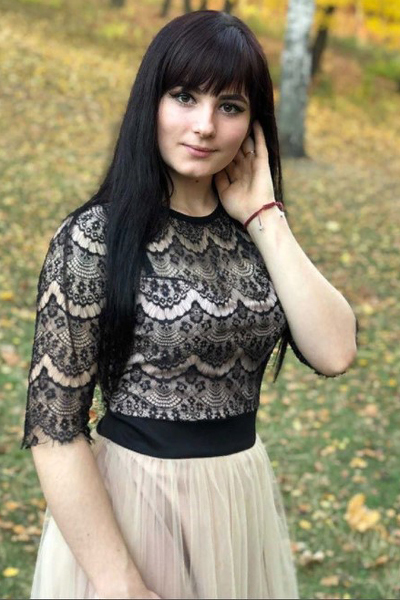 Magnetic Allure: Alina, 23 y.o. from Uman, Ukraine — VeronikaLove