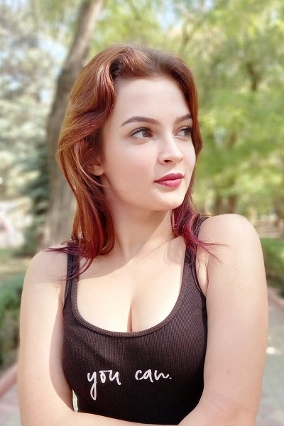 Graceful Presence: Anastasiya, 22 y.o. from Dnipro, Ukraine — VeronikaLove