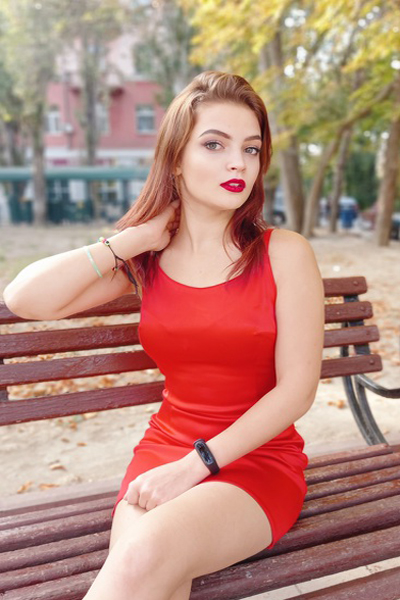 Graceful Presence: Anastasiya, 22 y.o. from Dnipro, Ukraine — VeronikaLove