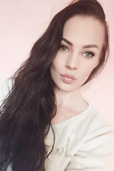 Ethereal Charm: Marina, 27 y.o. from Dnipro, Ukraine — VeronikaLove