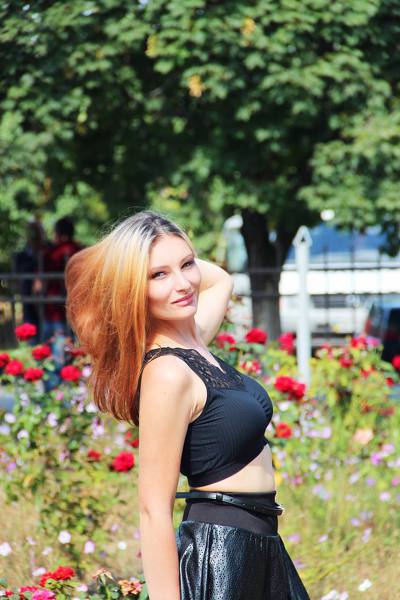 Elegant Enchantment: Anastasiya, 26 y.o. from Kherson, Ukraine — VeronikaLove