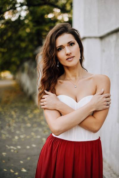 Elegant Enchantment: Tatyana, 46 y.o. from Mykolaiv, Ukraine — VeronikaLove