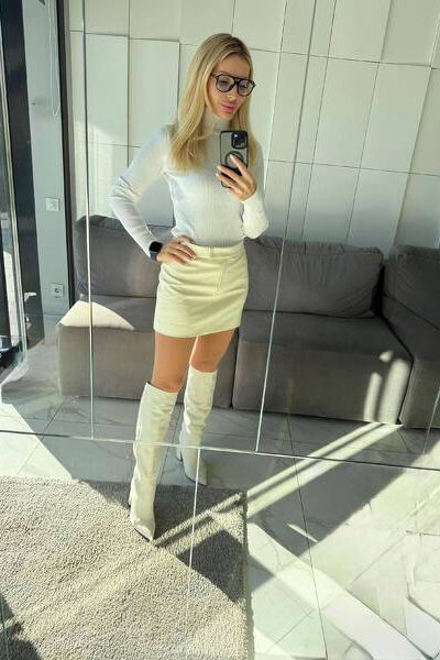 Enthralling Mystery: Nataliya, 40 y.o. from Dnipro, Ukraine — VeronikaLove