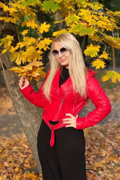 Enthralling Mystery: Nataliya, 39 y.o. from Dnipro, Ukraine — VeronikaLove