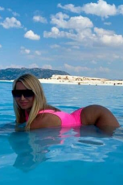 Enthralling Mystery: Nataliya, 40 y.o. from Dnipro, Ukraine — VeronikaLove