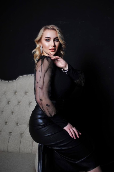 Enigmatic Elizaveta, 22 y.o. from Kyiv, Ukraine with Blonde hair — VeronikaLove