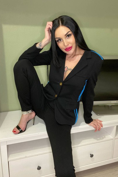 Mystical Presence: Maria, 33 y.o. from Gdansk, Poland — VeronikaLove