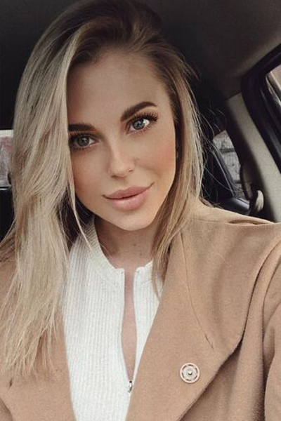 Ethereal Charm: Valentina, 37 y.o. from Krakow, Poland — VeronikaLove