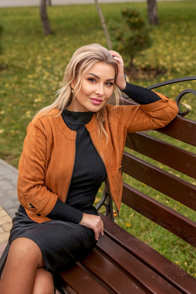 Alluring Presence: Natalia, 43 y.o. from Chisinau, Moldova — VeronikaLove