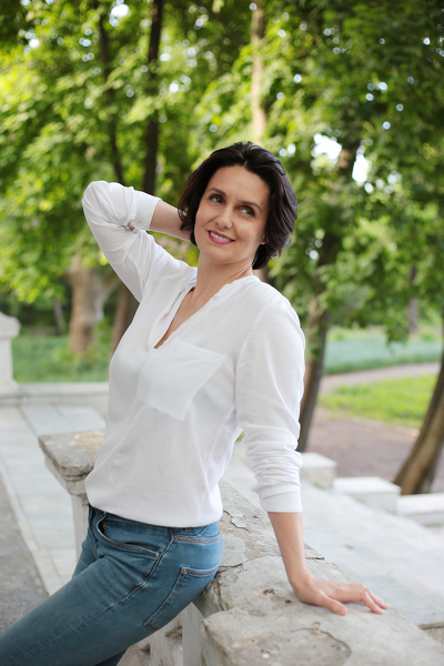 Enigmatic Beauty: Marina, 45 y.o. from Odesa, Ukraine — VeronikaLove