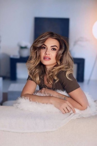 Enigmatic Mariya, 30 y.o. from Kyiv, Ukraine with Blonde hair — VeronikaLove