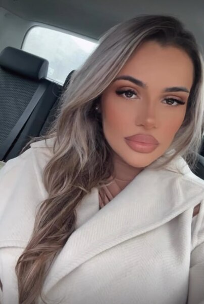 Magnetic Allure: Andreea, 30 y.o. from Judetul Alba, Romania — VeronikaLove
