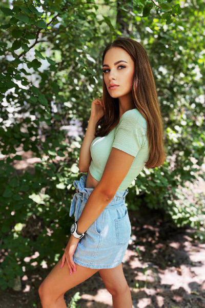 Captivating Ekaterina, 23 y.o. from Kherson, Ukraine with Golden hair — VeronikaLove