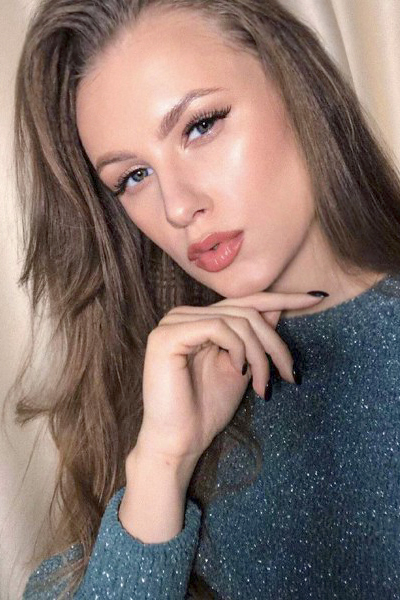 Captivating Ekaterina, 23 y.o. from Kherson, Ukraine with Golden hair — VeronikaLove