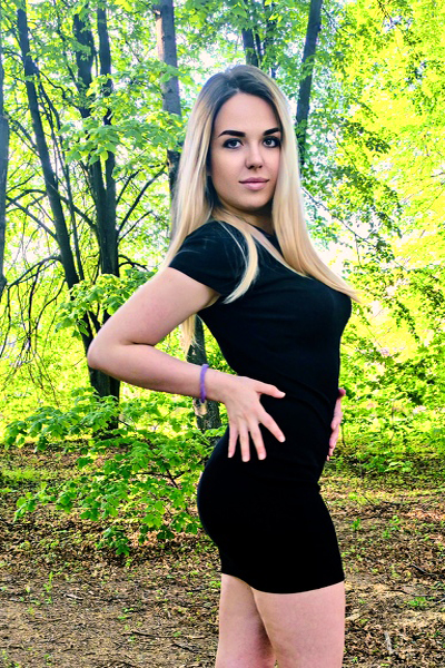 Captivating Elegance: Anastasiya, 26 y.o. from Vinnytsia, Ukraine — VeronikaLove