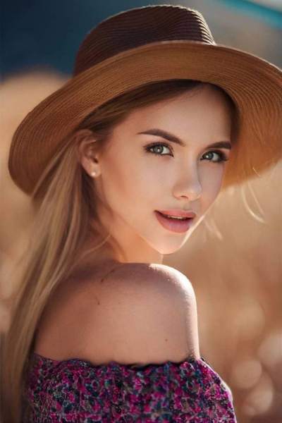 Charming Radiance: Elizaveta, 26 y.o. from Lviv, Ukraine — VeronikaLove