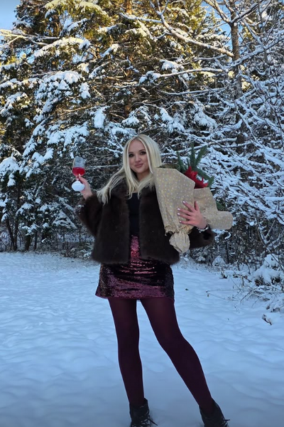 Mystical Presence: Elena, 41 y.o. from Dnipro, Ukraine — VeronikaLove